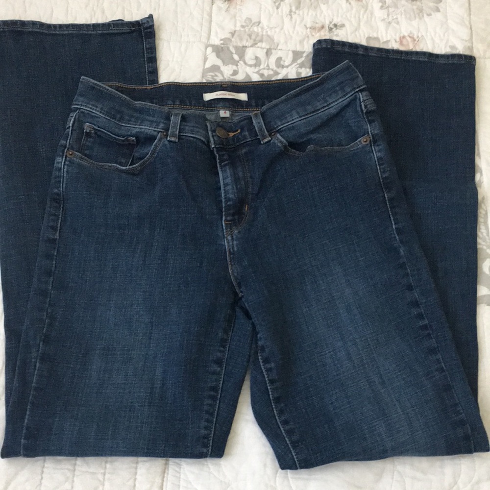 Levi's Classic Boot Medium Wash Mid-rise Jeans
